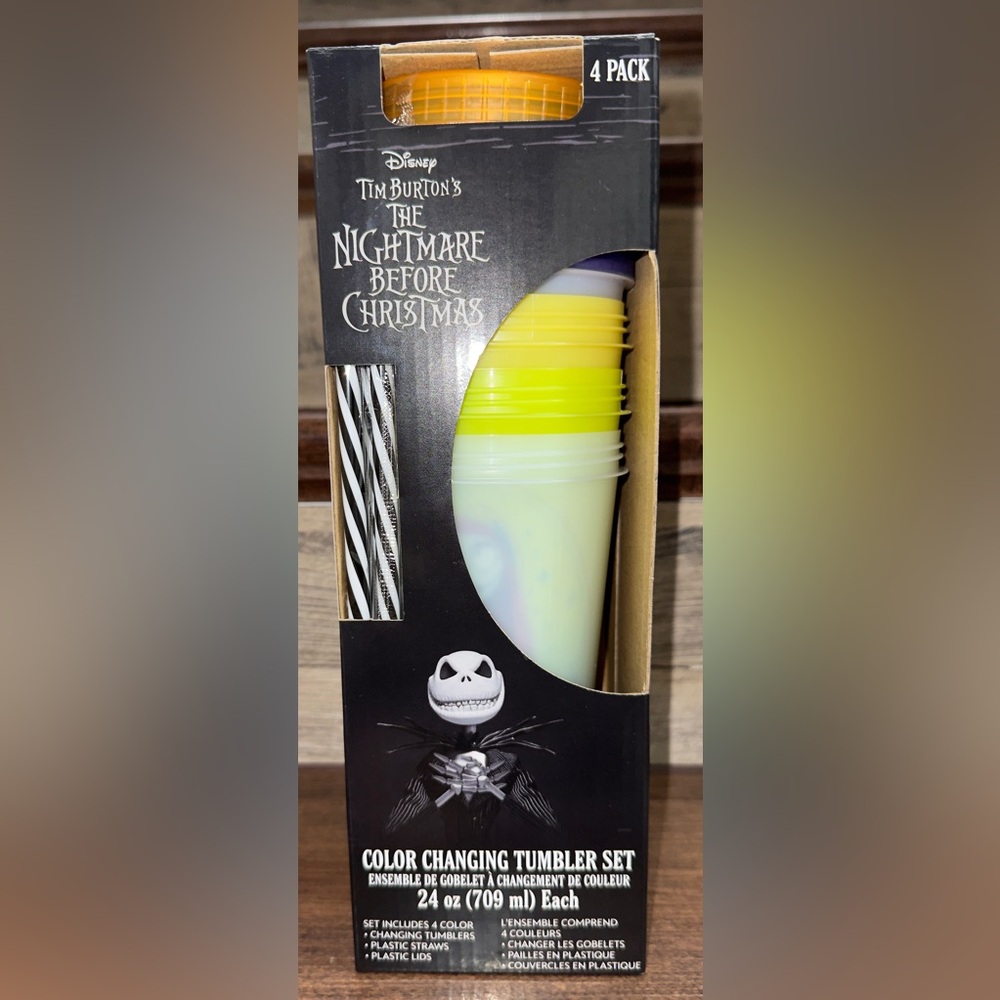 🥰 Disney Tim Burton's The Nightmare Before Christmas Color Changing Tumbler Set.
